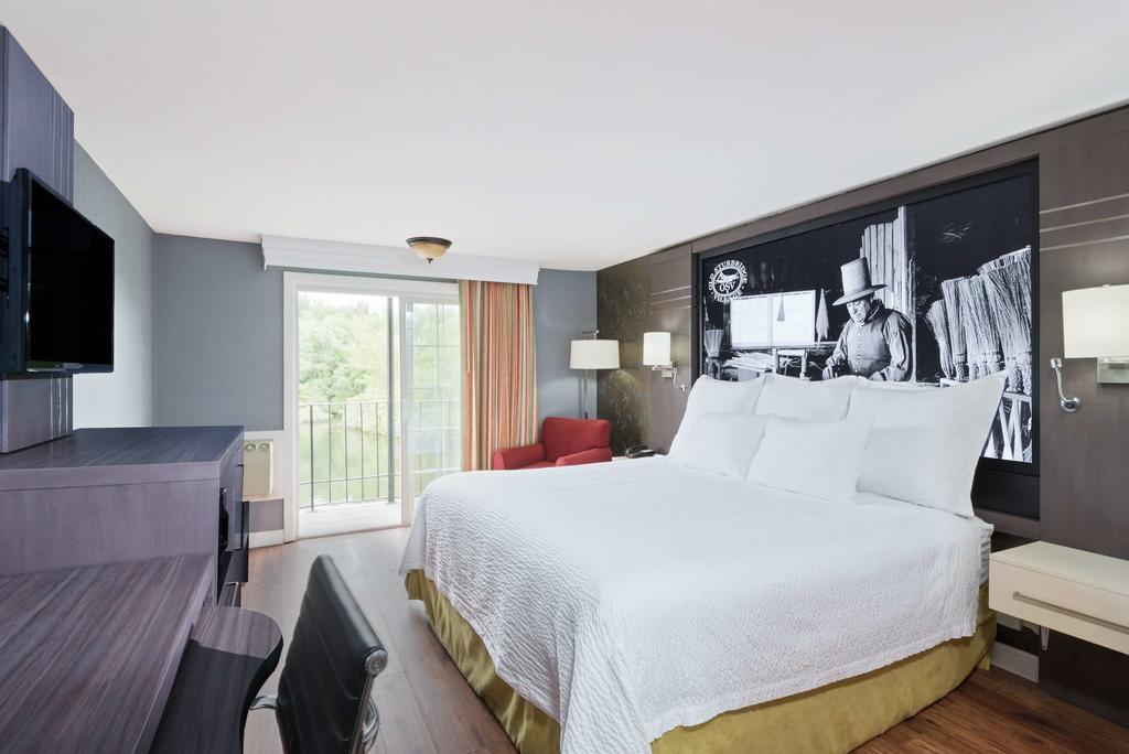 Hotel Super 8 By Wyndham Sturbridge Extérieur photo